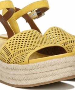 Eastendvogue.shop2428f25f72 2