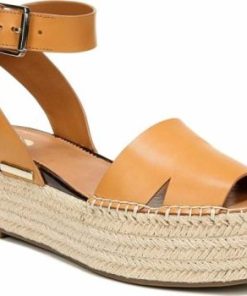 Eastendvogue.shop5b5fa200d5 1