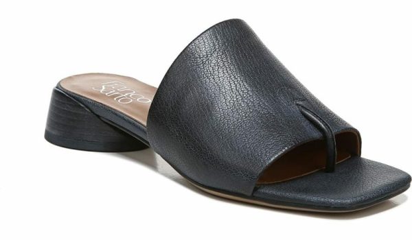 Eastendvogue.shop5c102ed066 1